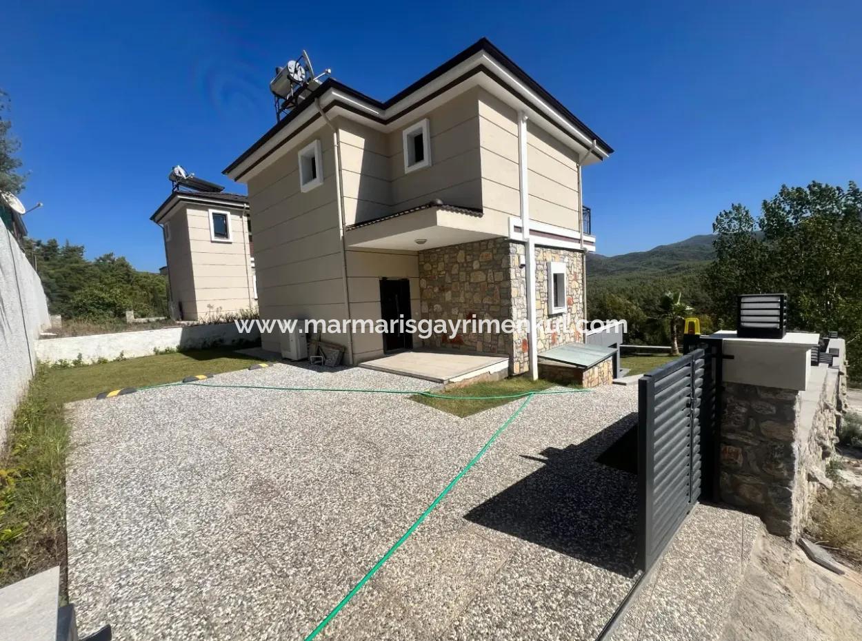 Herrlicher Blick Auf Die Natur Freistehender Garten Mit Parkplatz, Pool Mit Swimmingpool, 3 Zimmer, 4 Bäder, Ultra-Luxusvilla Zum Verkauf, 3 Etagen Auf Einem 500M2 Großen Grundstück