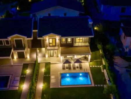 Villa Zu Verkaufen In Marmaris Çamlı Gebiet, 4 Zimmer, 1 Wohnzimmer, 140M2 Garten, Swimmingpool, Parkplatz Auf 500M2 Grundstück