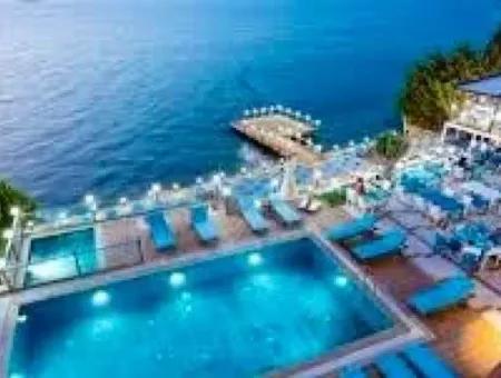 A Beachfront Hotel With 70 Rooms For Sale In Marmaris Center